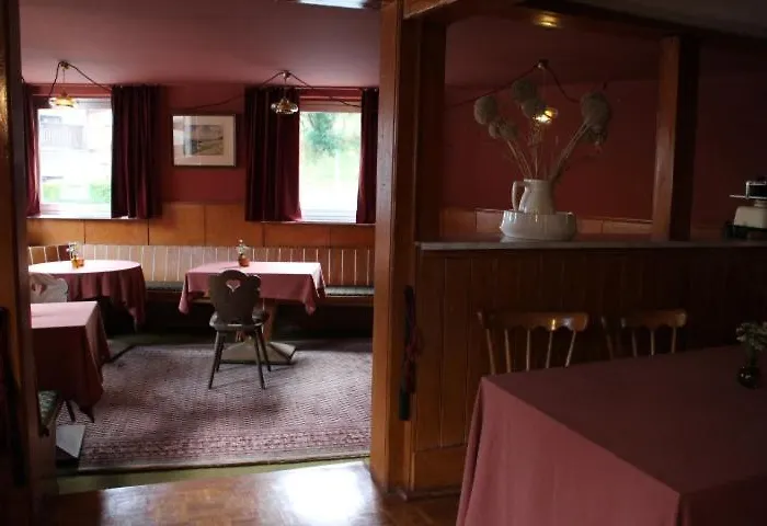 Landhof Pau Aparthotel Mappershain